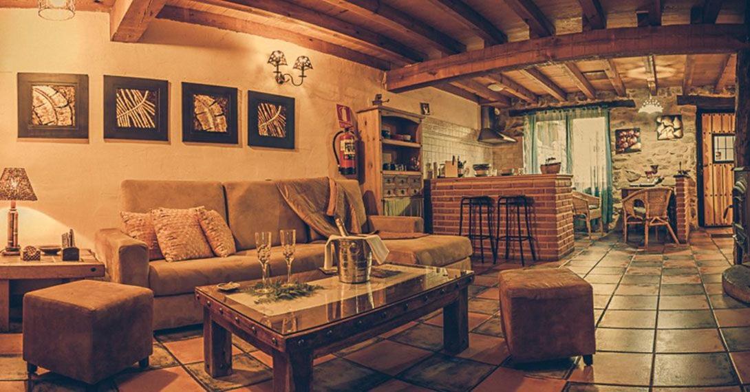El Colirrojo - Sitios De Aravalle Casas del Abad