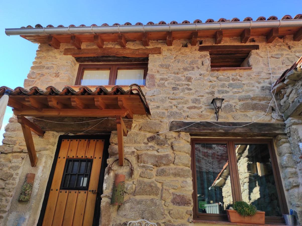 El Colirrojo - Sitios De Aravalle Landhaus